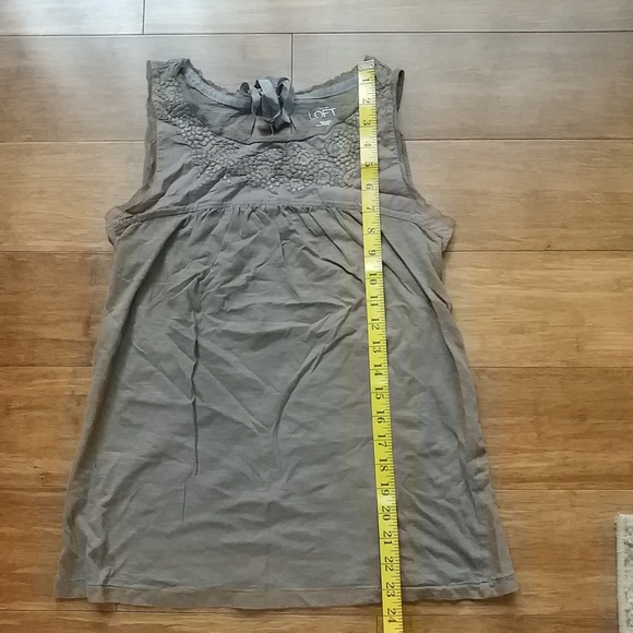 Tank top with embroidered details - Picture 6 of 6